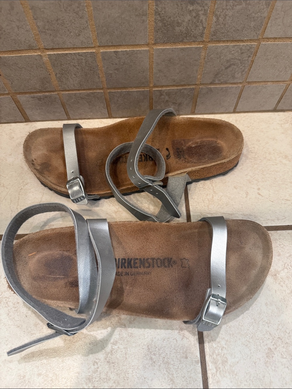 Birkenstock Daloa Metallic Silver Leather Ankle-Strap Sandals